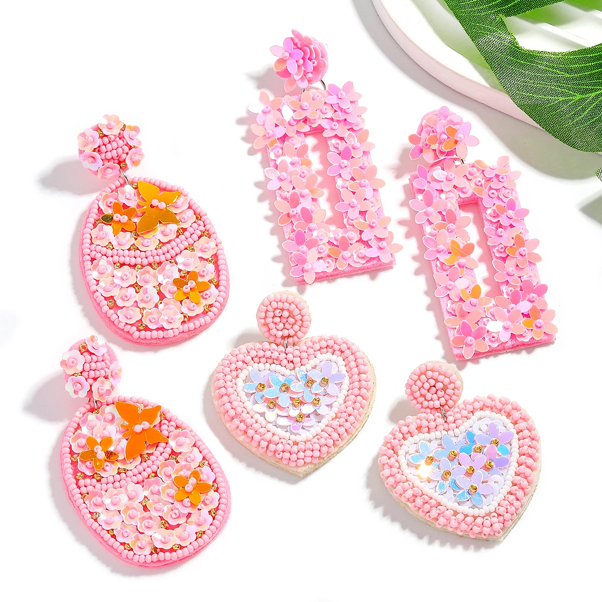 أقراط مطرزة بالأرز الحلو لعيد الحب للنساء، أقراط على شكل قلب هندسية ملونة مصنوعة يدويًا، إكسسوارات أذن للحفلات