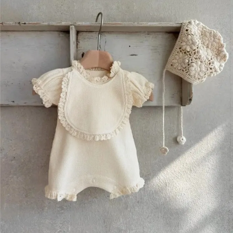 

ZOETOPKID Summer New Baby Girl Short Sleeve Lace Bodysuit + Bib 0-24M Infant Toddler Solid Sweet Jumpsuit Cotton Newborn Clothes