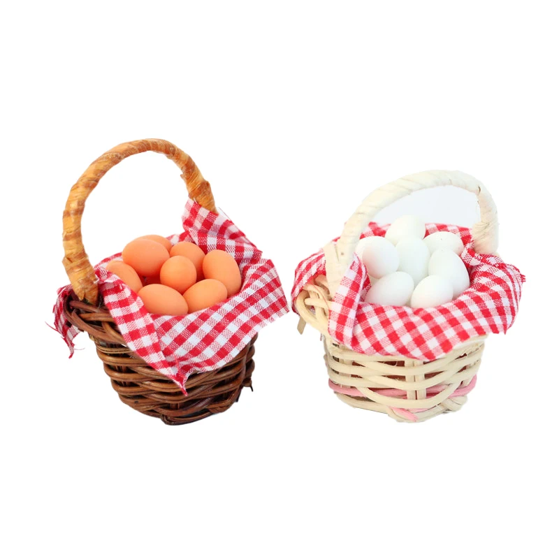 1Set 1:12 Casa delle bambole in miniatura Cestino per le uova Plaid rosso Anatra Uovo Telaio Cucina Modello alimentare Giochi di imitazione Giocattolo Accessori per casa delle bambole