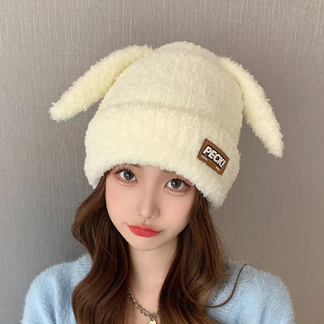 Модные женские шапочки Skullies и шапочки, милая вязаная шапка с кроличьими ушками, зимняя флисовая этикетка с буквами, утолщенная теплая защита ушей