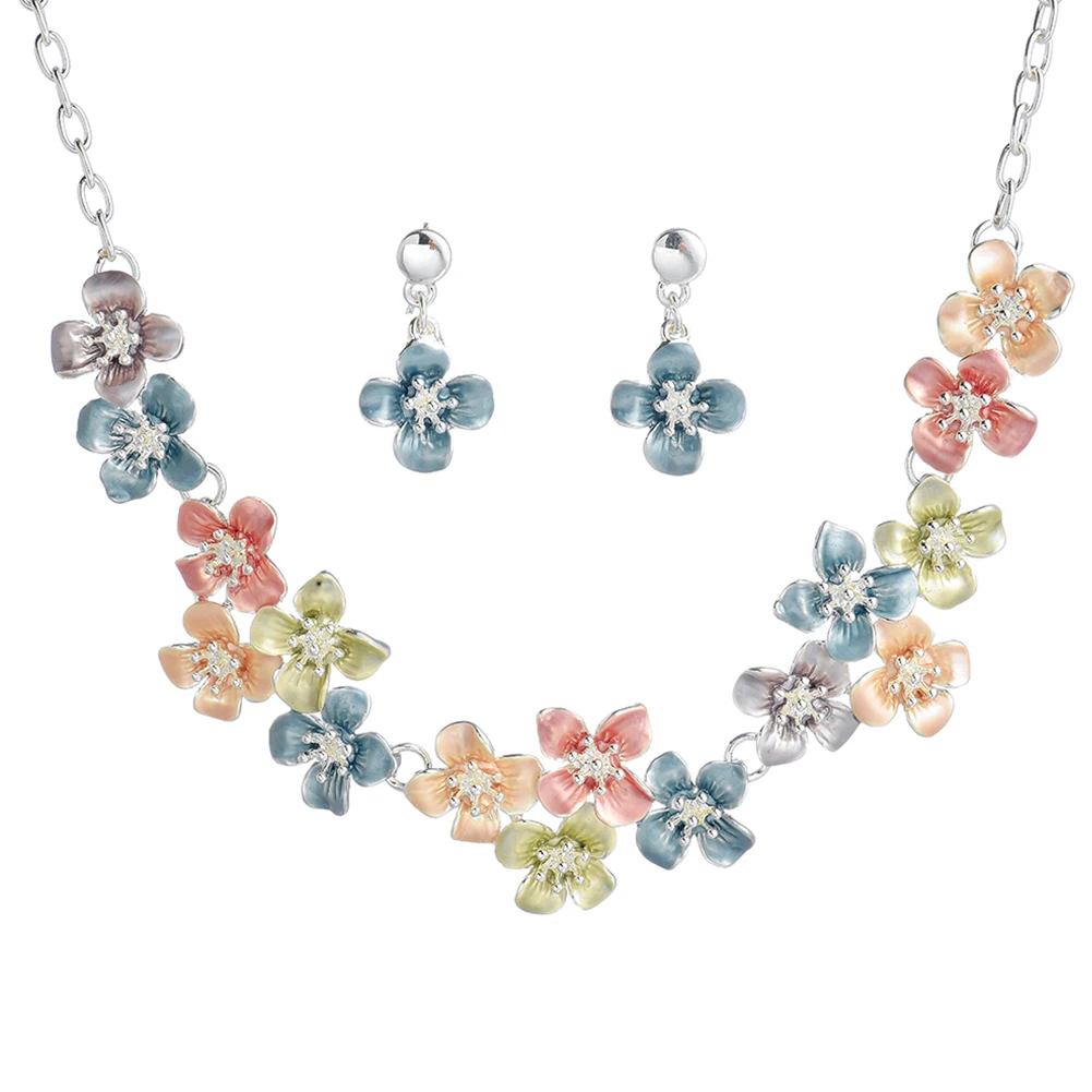 MeiceM Trendy Flowers Necklaces for Wedding Party Girls Gift Ornaments on the Neck Blue Enamel Chain Choker Pendant Necklace