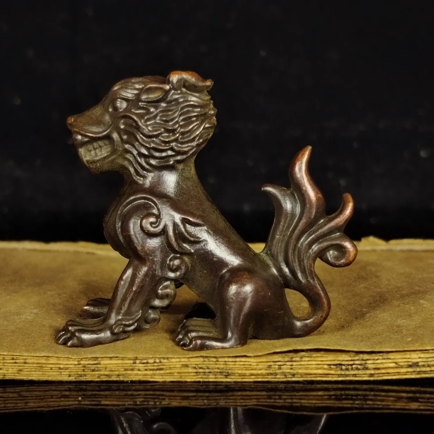 

Chinese Antique Bronze Dragon Son Jail Statue Ornament