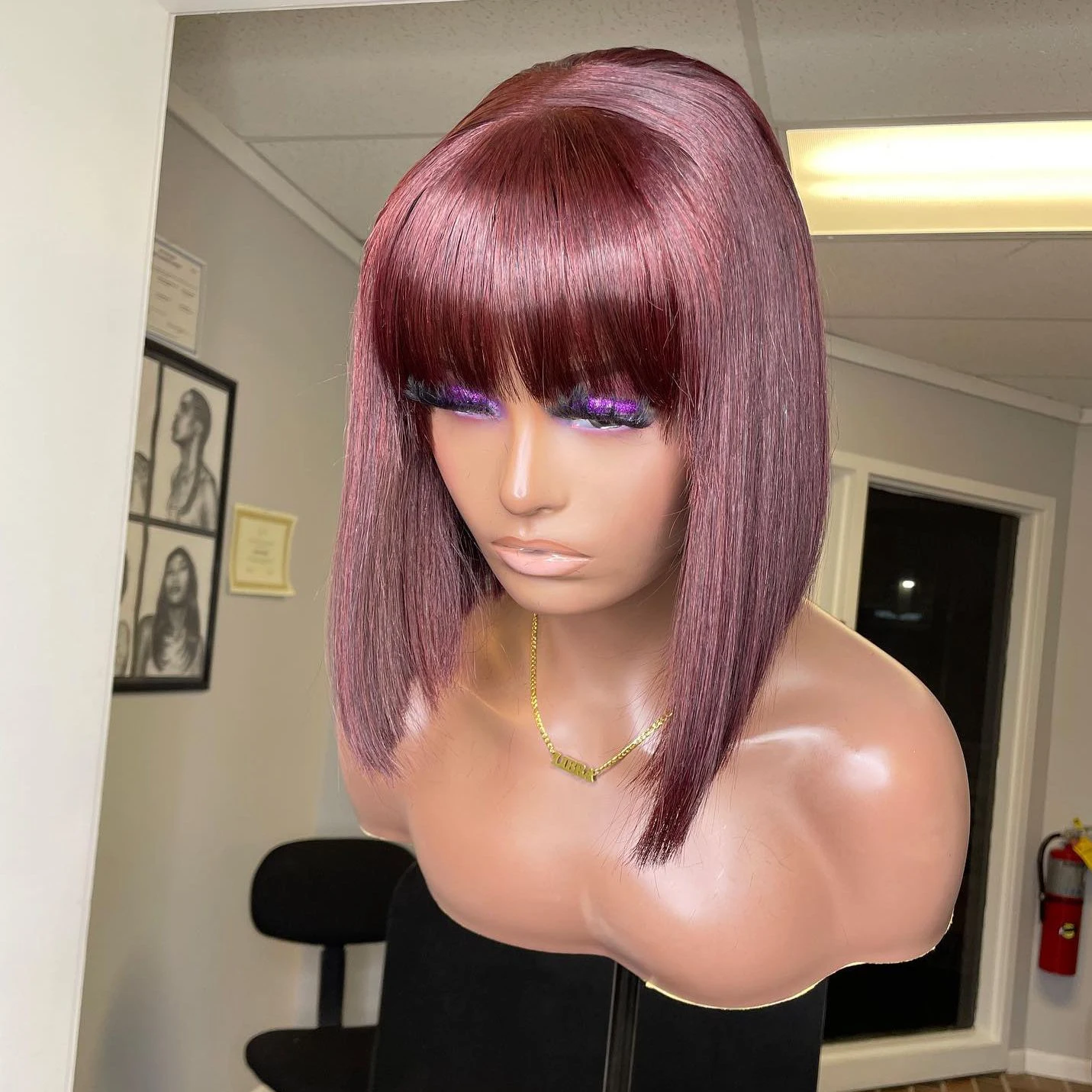 perruque coupe carré avec frange le choix idéal pour un look moderne et facile à entretenir