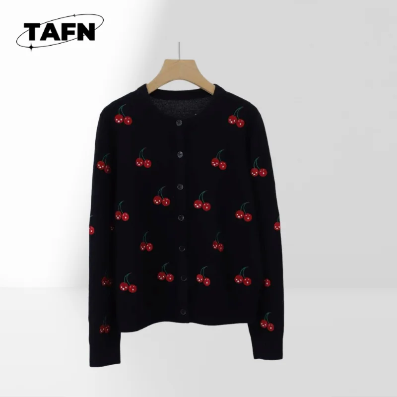 여성용 빈티지 스타일 캐시미어 가디건 – 캐주얼한 분위기에 럭셔리한 따뜻함, 2025년 AJ1518 캐주얼한 편안함을 위한 우아한 디자인