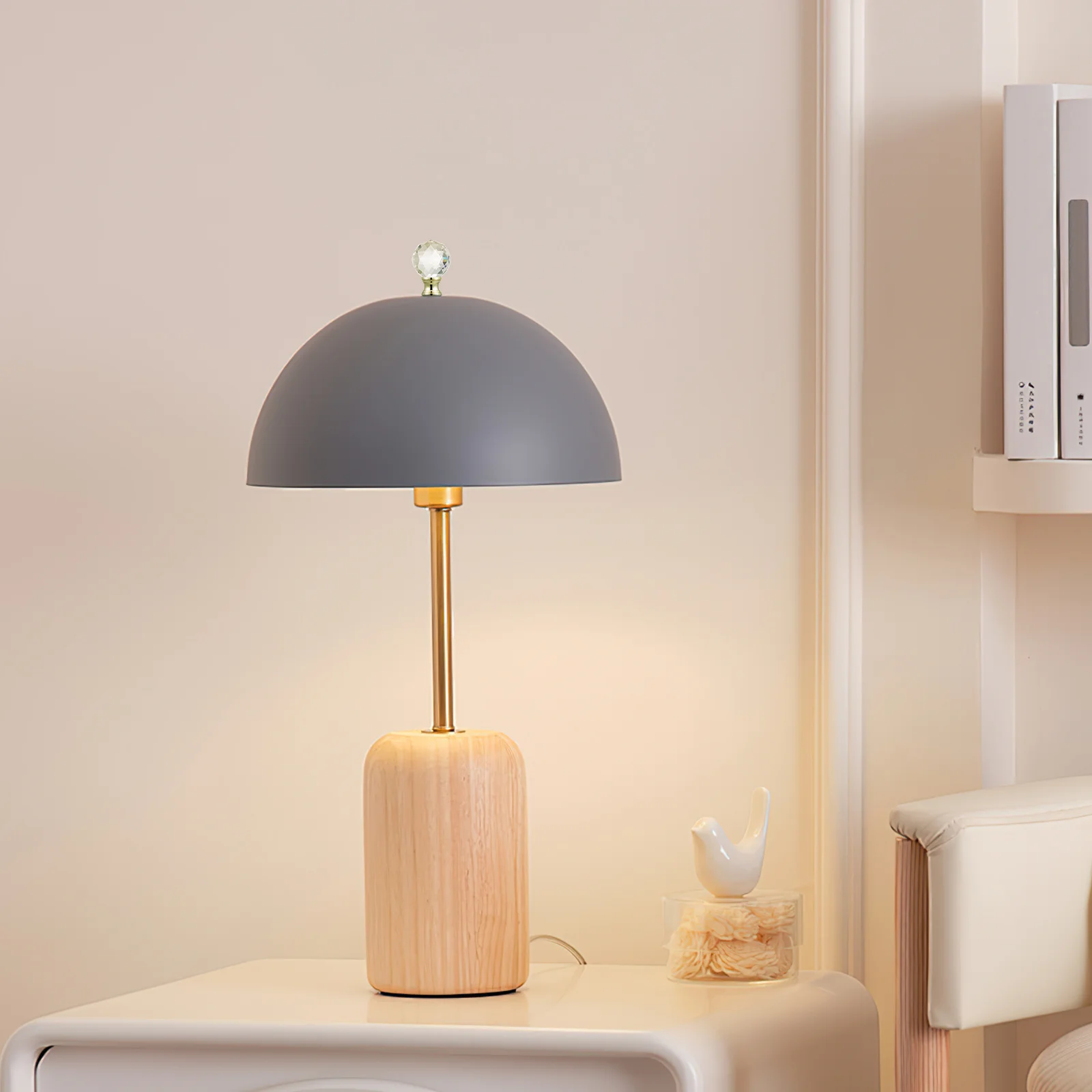 

2Pcs Gold Lamp Finial Caps Artificial Crystal Screw on Table Lamp Topper Knob Round Threaded Finials for Lampshade