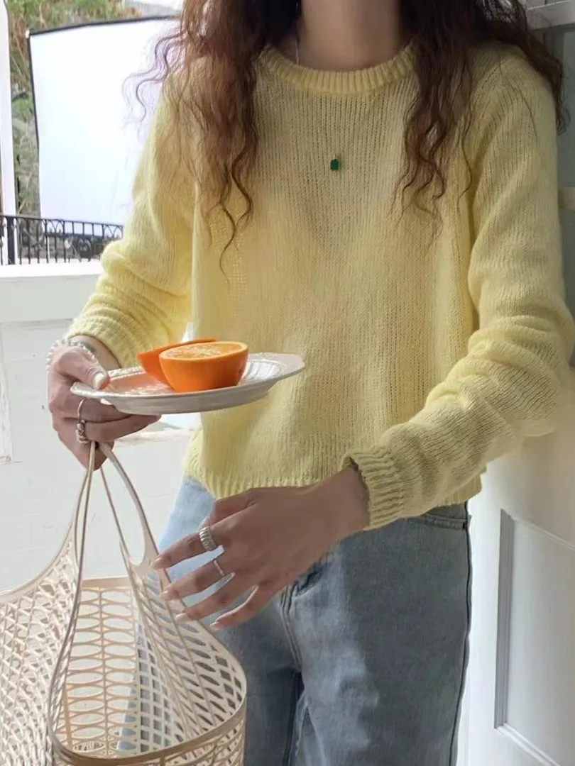 เสื้อถักทรงหลวม แขนยาว คอกลม แฟชั่นสำหรับผู้หญิง ไซส์เล็ก ใส่สบาย รุ่นใหม่ล่าสุดสำหรับฤดูใบไม้ร่วง