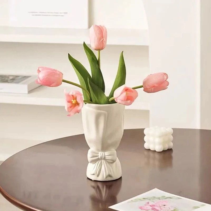 Northern Europe Highend Ceramic Bow Vase Creative Living Room Bedroom Dining Table Home Decoration Flower Arrangement Device 1Pc