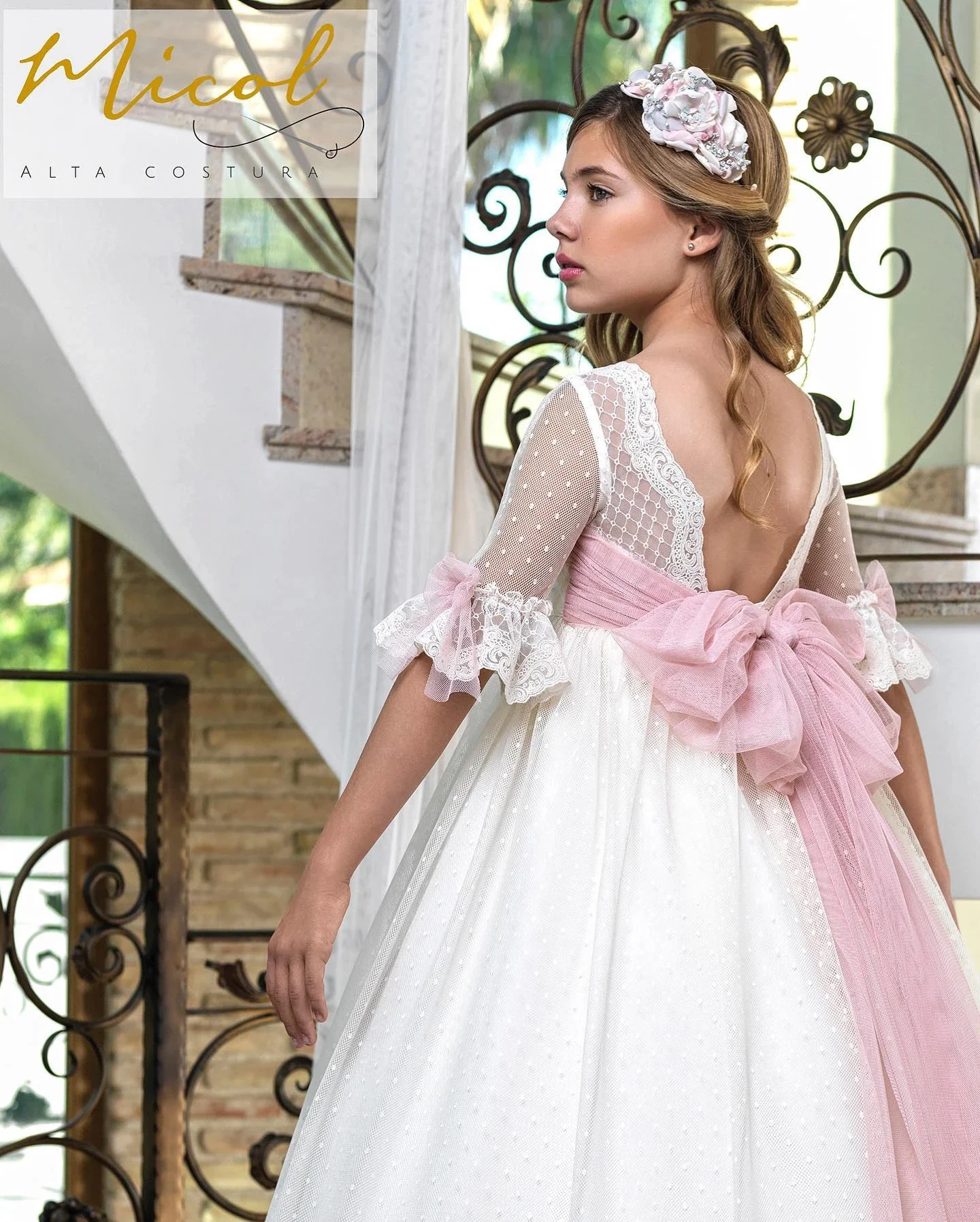 Customized Elegant Flower Girl Dresses For Wedding Half Sleeves Backless Lace Princess First Communion Quinceanera Pageant Gown