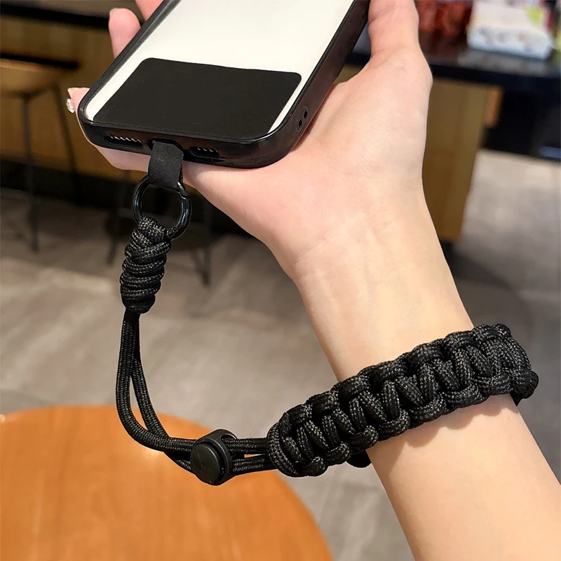 2025 Baru Tenun Tangan Tali Pergelangan Tangan Pendek Dapat Disesuaikan Tali Telepon Luar Ruangan Casing Universal Rantai Kabel Selempang Rantai Pesona Antihilang