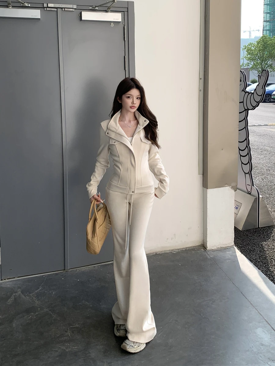 

Slim Fit Long Sleeve Sweatshirt Jacket Women's Winter Sport Style Casual Flared Pants Two Piece Set High Waist Trousers