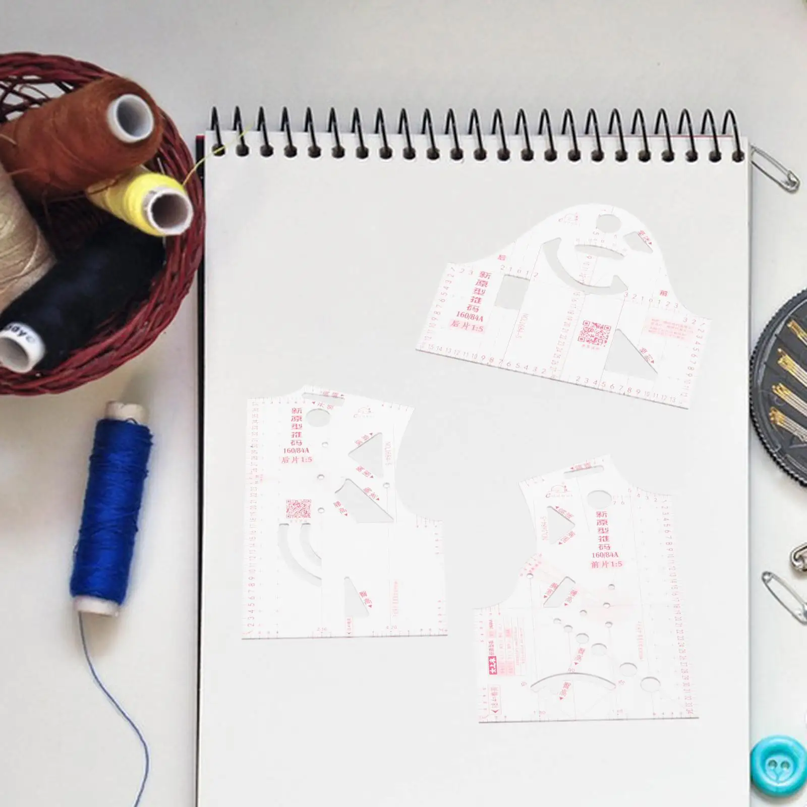 3-6 шт., женские образцы одежды