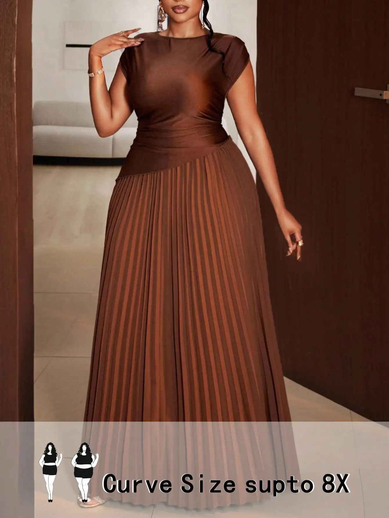 

Элегантное плиссированное платье макси без рукавов с круглым вырезом для полных женщин