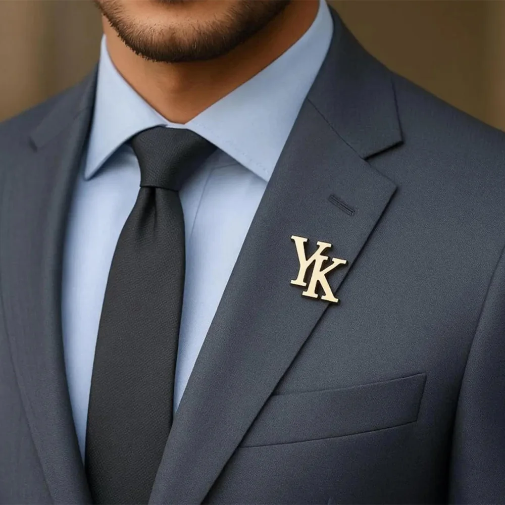 Customized Name Initial Brooch Pin Men and Women Initial Lapel Pin Professional Business Meetings Wedding Gifts Gold and Silver