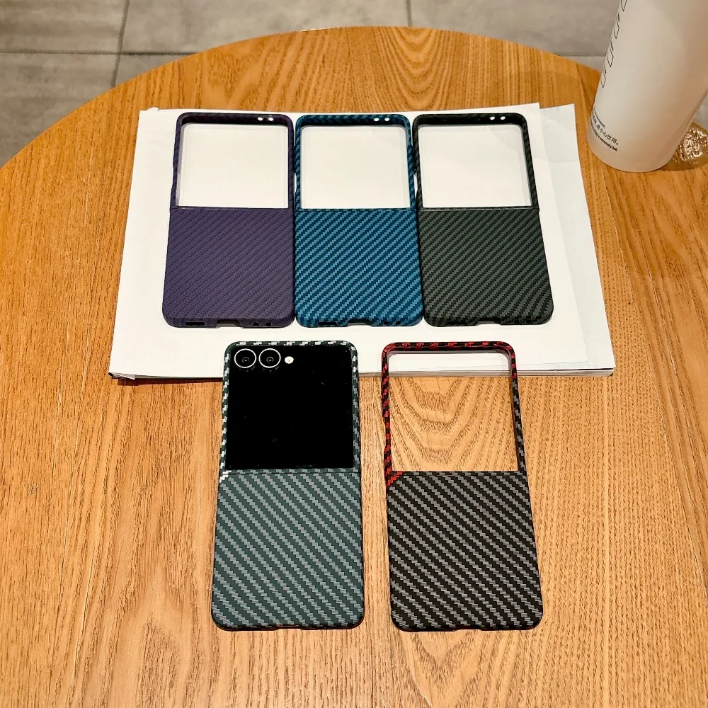 Роскошные чехлы для телефонов с кевларовой текстурой из углеродного волокна для Samsung Galaxy Z Flip 7, 6, 5, 4, 3, приятный для кожи защитный чехол от отпечатков пальцев