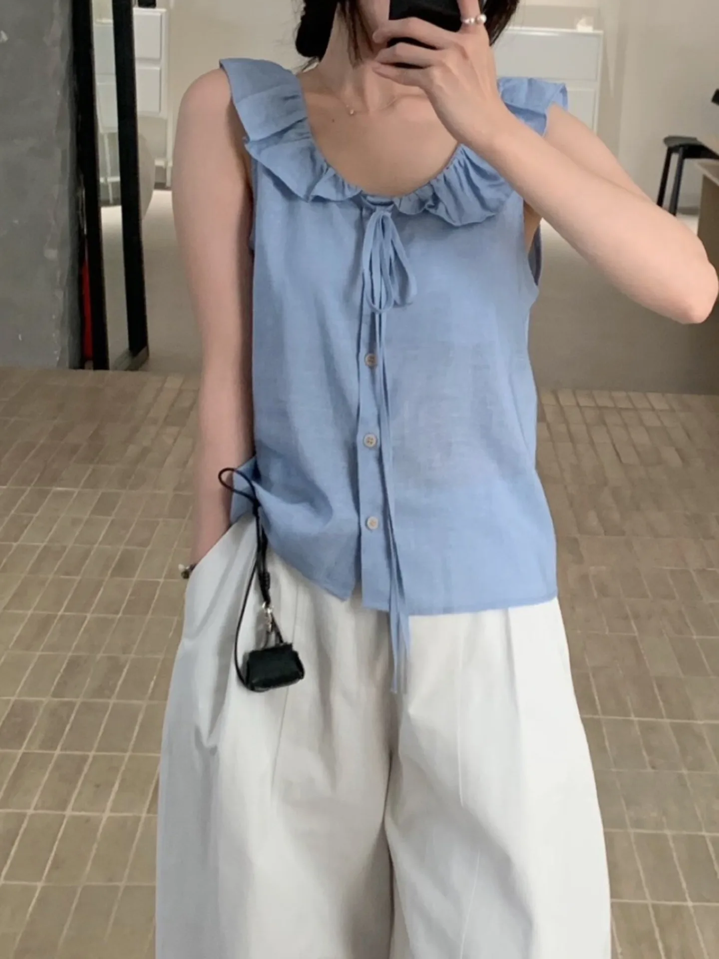 

Unique Beautiful Summer Women's Shirt Korean Style Gentle Lace Collar Vest Thin Slimming Belted Top Polyester Fiber Short Sleeve