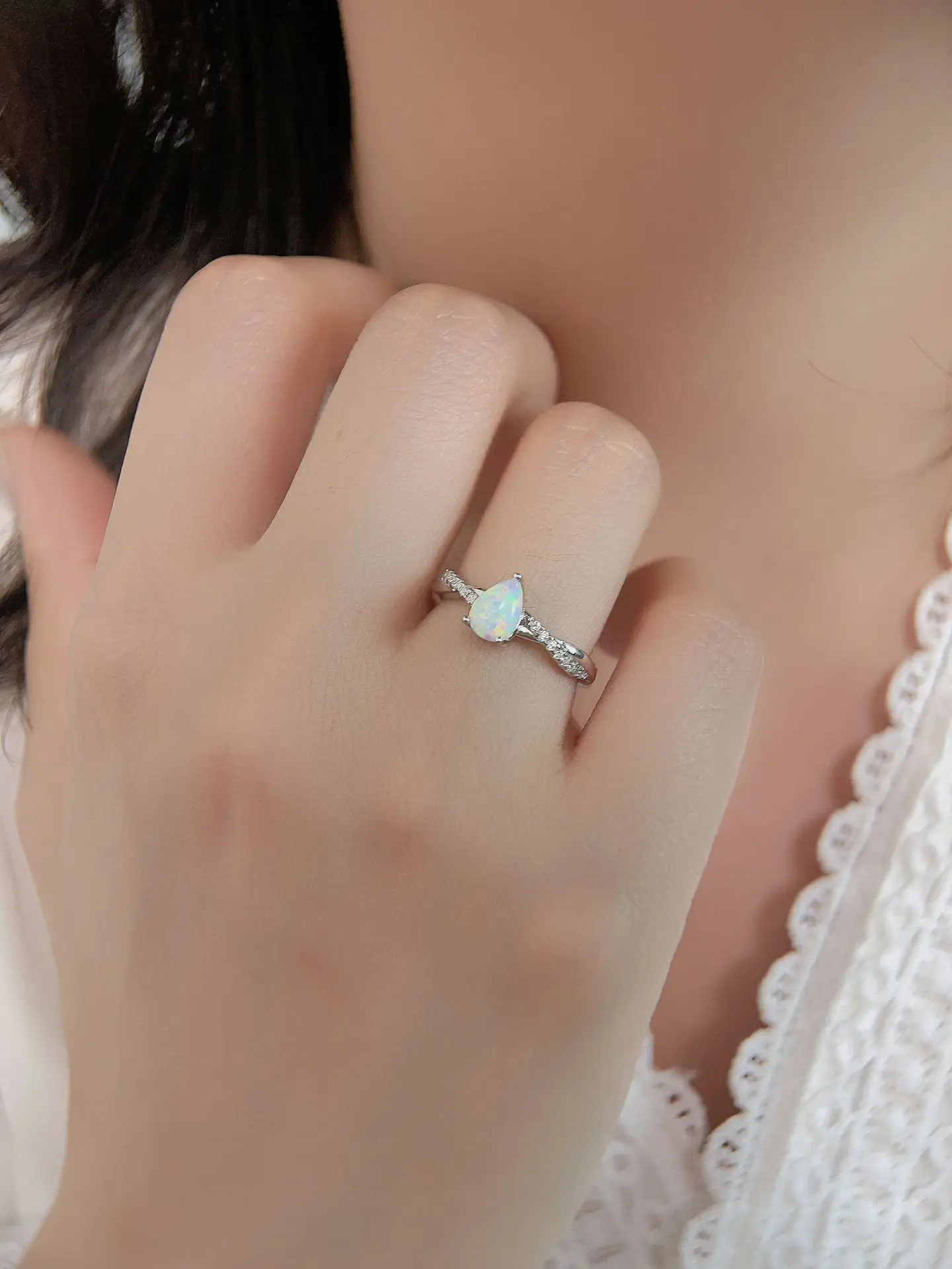 

2024 New European and American S925 Sterling Silver Natural Zircon White Opal Ring with Water Drop Shape Interlaced Ring Female