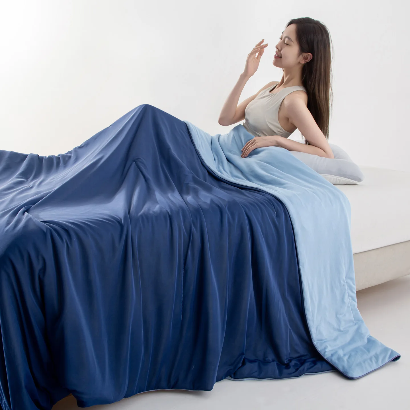 couverture-rafraichissante-d'Ete-effet-glace-couette-fine-respirante-et-douce-couverture-climatiseur-lavable-housse-de-lit-literie
