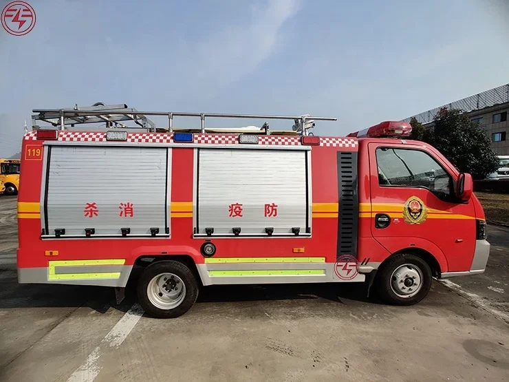 China Fabricante Prime DFAC Resgate Escape Motor de incêndio de espuma de água de emergência 4X2 Caminhão de bombeiros de água Mini caminhão de combate a incêndio