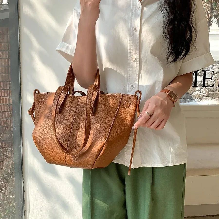 2024 Soft Leather PU Wing Shoulder Bag New Fashion Tote Bag High Quality Large Capacity Handbag Work Commuter Women\'s Bag