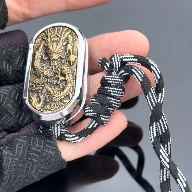 ドラゴンパターン EDC リズムダイレクトプッシュ回転機械式金属指先プッシュカード減圧デスクトップおもちゃギフト