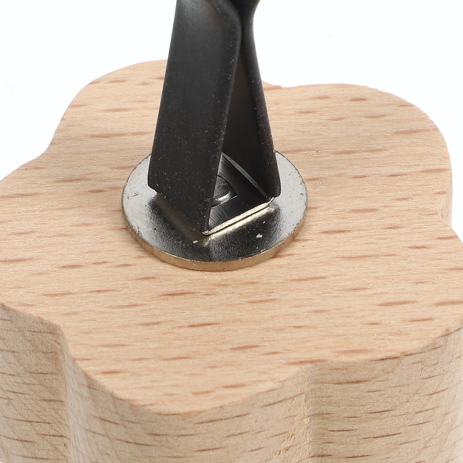 

3Pcs Car Vent Clip Wood Scent Diffuser Decorative Air Freshener for Vehicle Interior Universal Fit Portable Auto Vent Accessory