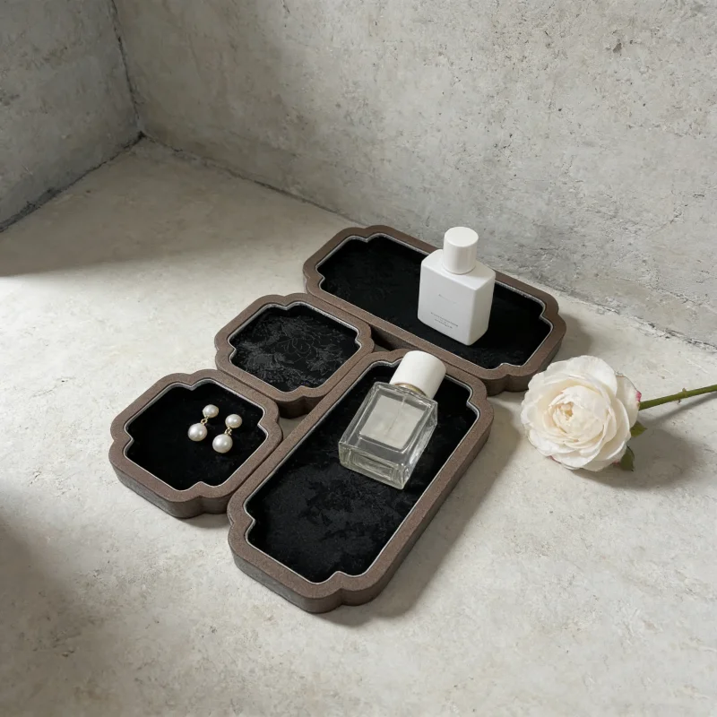 กล่องโชว์เครื่องประดับสไตล์ราช - Luxury Bags List บทวิจารณ์และราคา