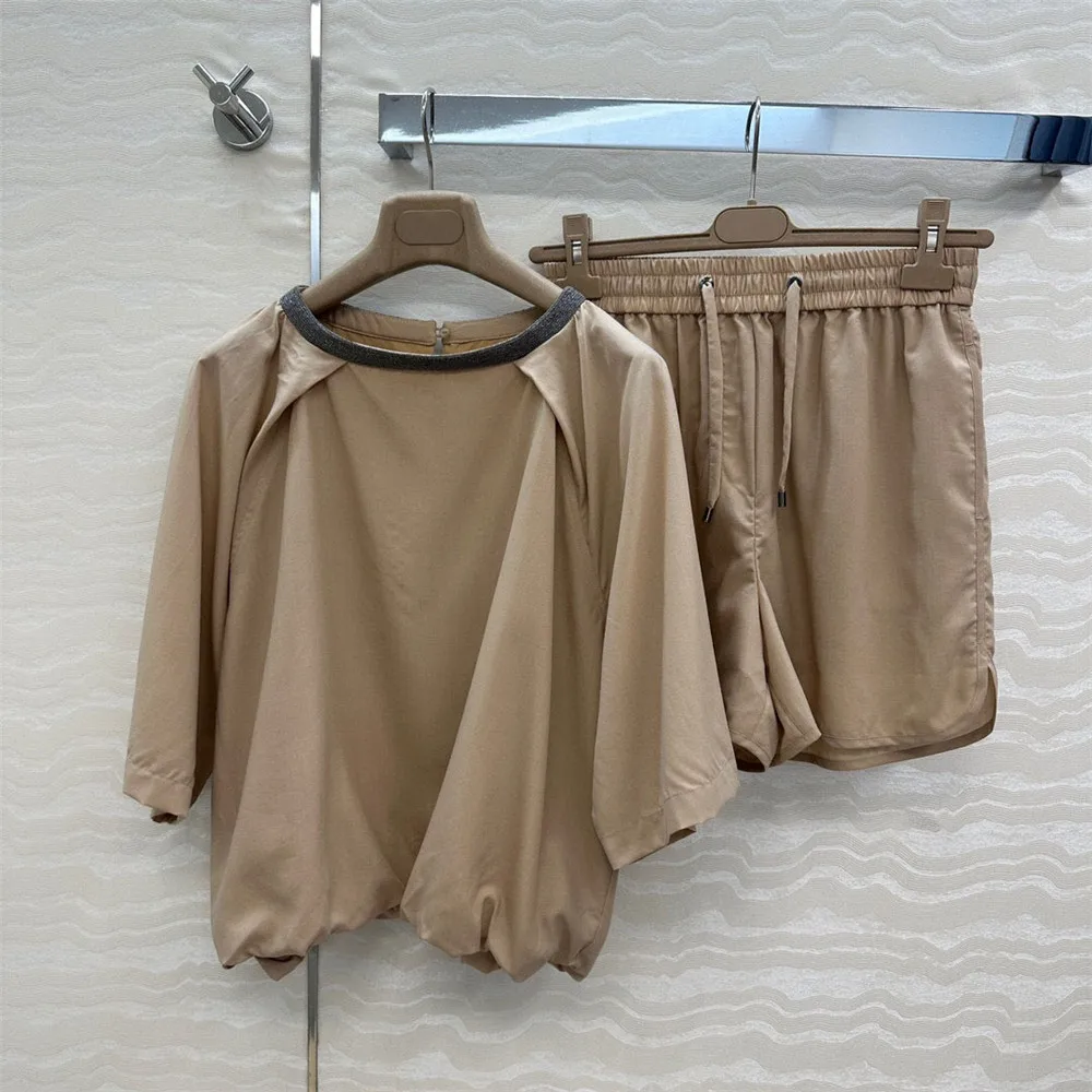 

Women's Shorts Suit Round Neck Beaded Top+Drawstring Elastic Waist Shorts Casual Two Piece Set
