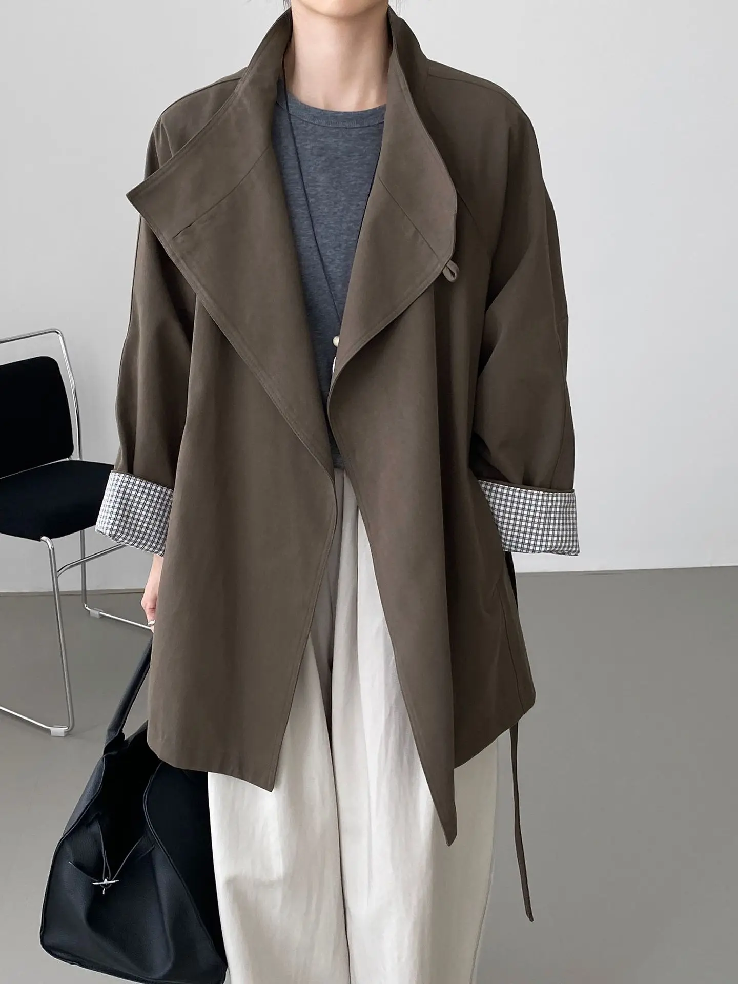 2025 Retro British Style Stand-up Collar Trench Coat for Women Loose and Thin Waist Small Medium and Long Coat