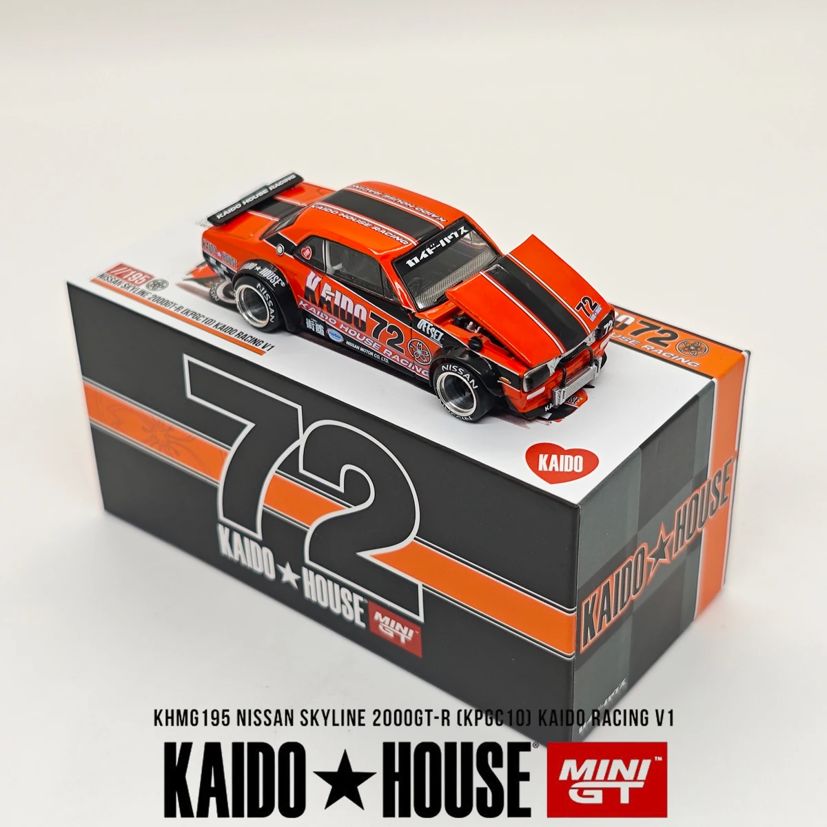 MINIGT KHMG195 In Stock 195 1:64 Nissan Skyline 2000 GT-R KPGC10 Kaido Racing V1 Openable Hood Diecast Car Model Kaido House