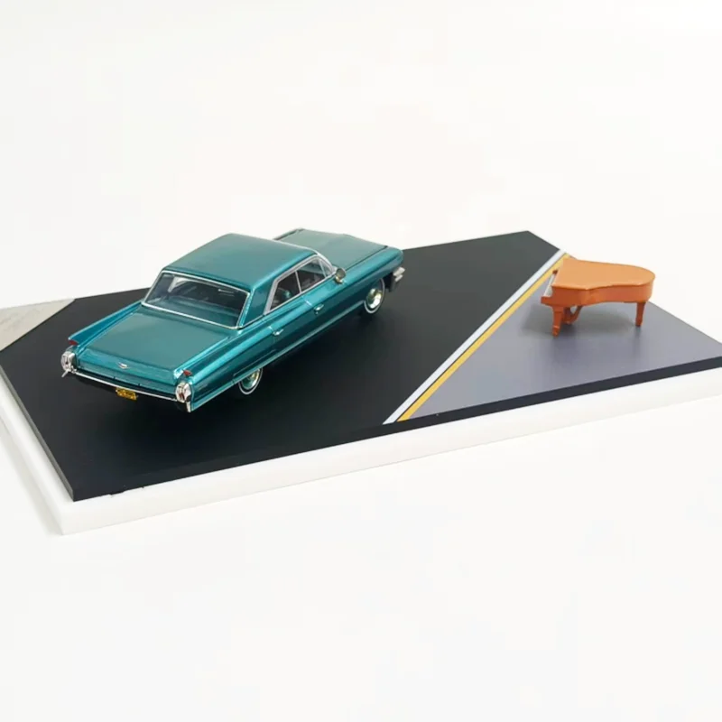 Diecast in scala 1:64 in lega Diwei Green Book Modello di auto d'epoca Prodotto finito Simulazione Collezione di giocattoli Regalo Display statico