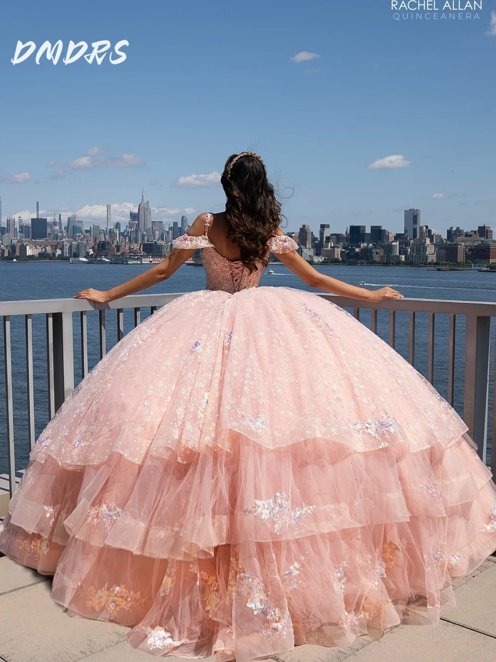 Elegante off-shoulder quinceanera jurk romantische kanten feestjurk glanzende mouwloze sprankelende feestjurk 16, op maat