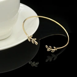 New Fashion Leaf Open Cuff for Women Gold Color Metal Punk Personality Open Bangle Pulseiras Pulseira Feminin Tiny Hand Jewelry