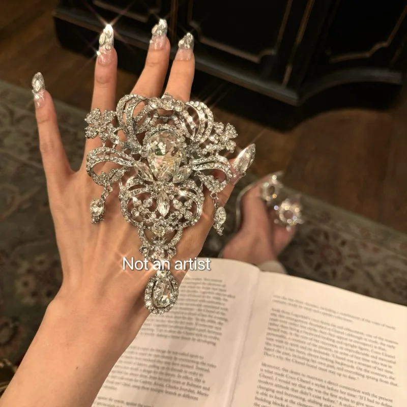 Bijoux antiques européens faits à la main, ensemble de diamants de luxe personnalisés, pierres précieuses exagérées, grand anneau vivant
