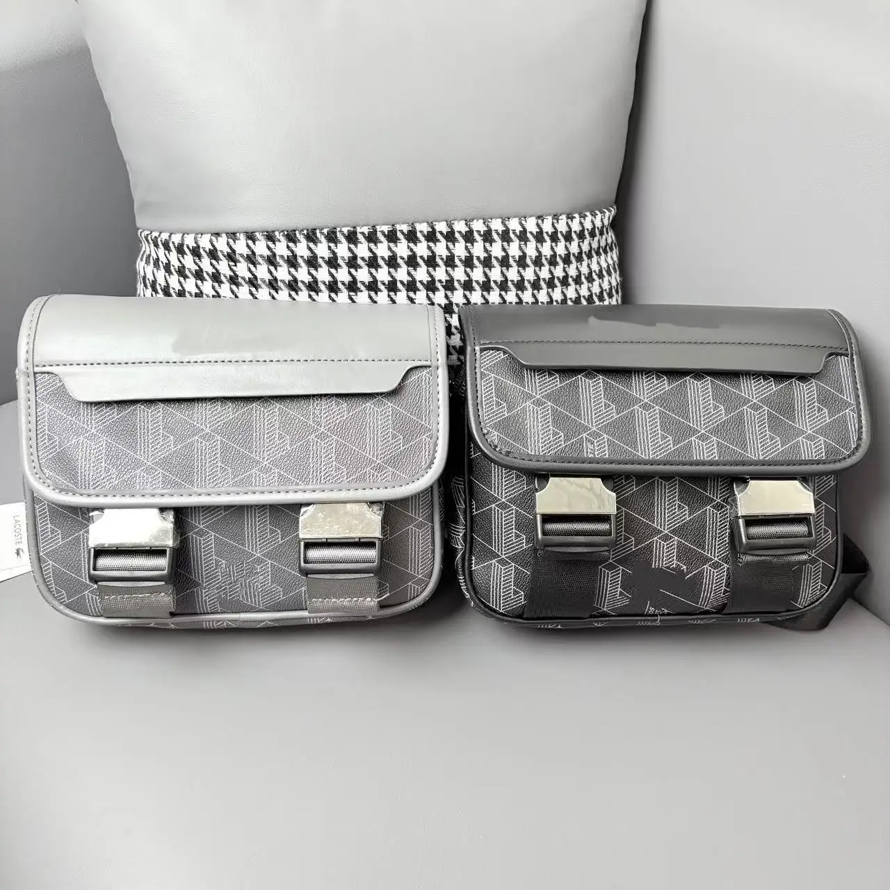 Bolso cruzado con estampado Retro para hombre, cubierta de un solo hombro con doble hebilla, para desplazamientos de negocios, de cuero PU, resistente al agua y al desgaste