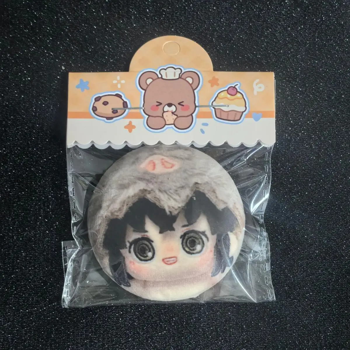 Demon Slayer Cartoon niedliche, bezaubernde Merchandise-Abzeichen, Plüsch-Pins, Schmetterling Shinobu, Muzan, Ichiro, Giyu, Tanjiro Brustpins – Detail 3