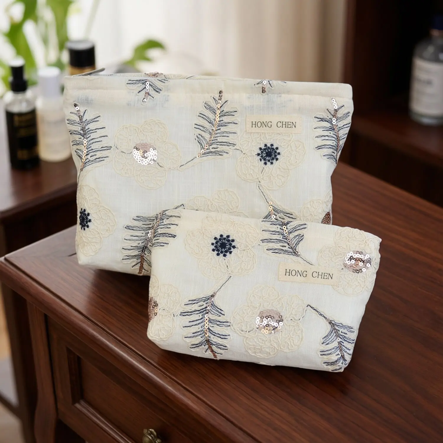 Vintage Style Sequined Floral Embroidered Cotton Cosmetic Pouch Elegant Portable Travel Toiletry & Sanitary Napkin Storage Bag