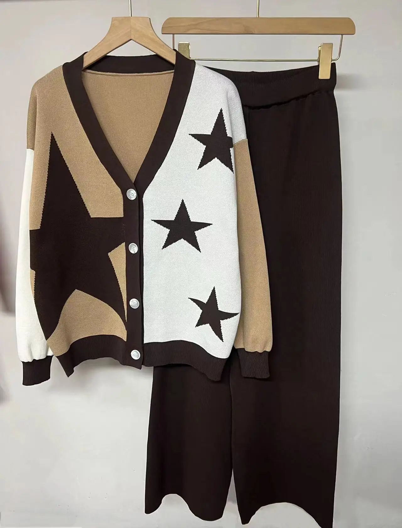 New Autumn Winter Stars Knitted Two Piece Set for women Contrast Color V-neck Cardigan Sweater + Wide Leg Pants Sets Tracksuit