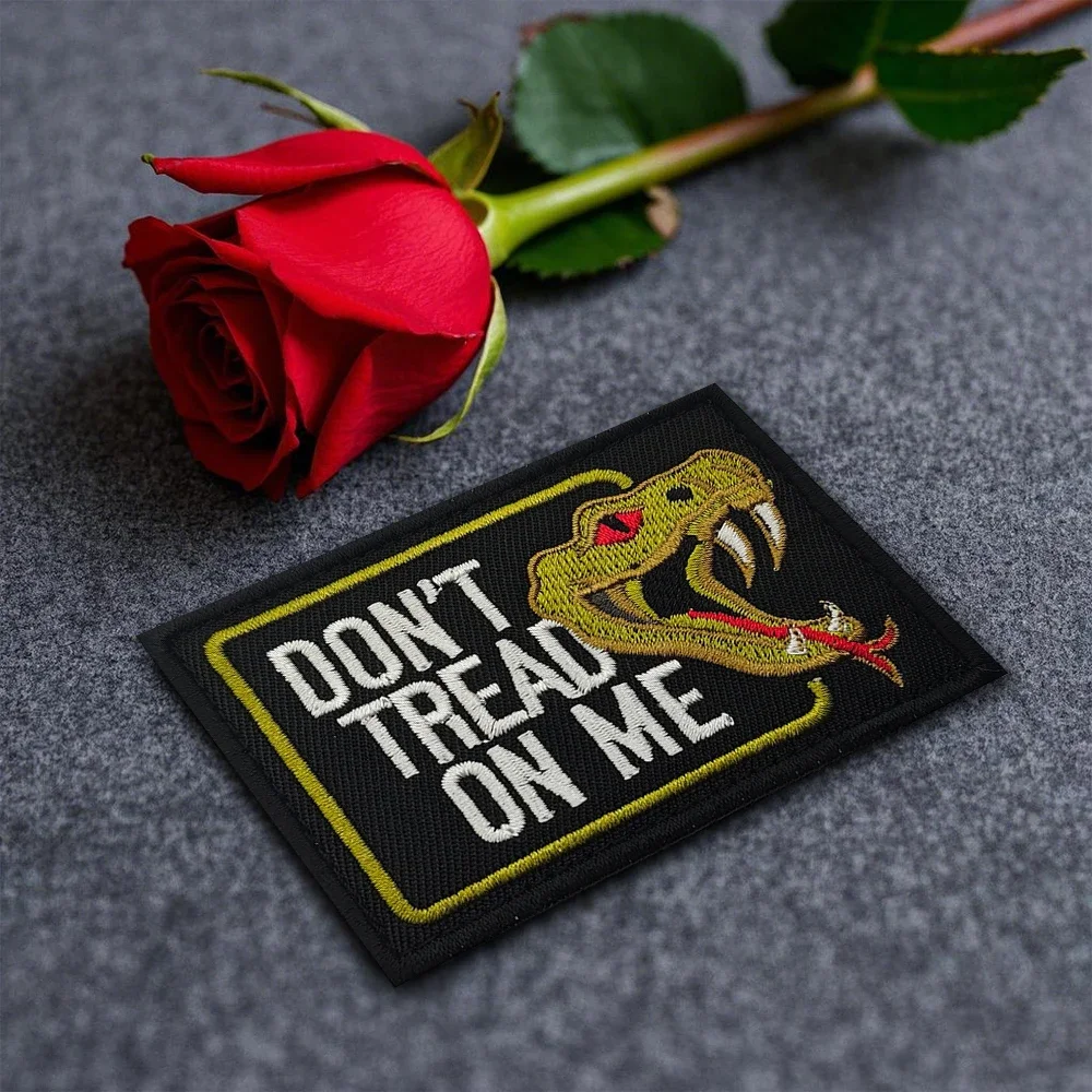 Don't Tread on Me Embroidered Patch Animal Series Tactical Applique Accessory for Jacket Shoulder DIY Sew-on