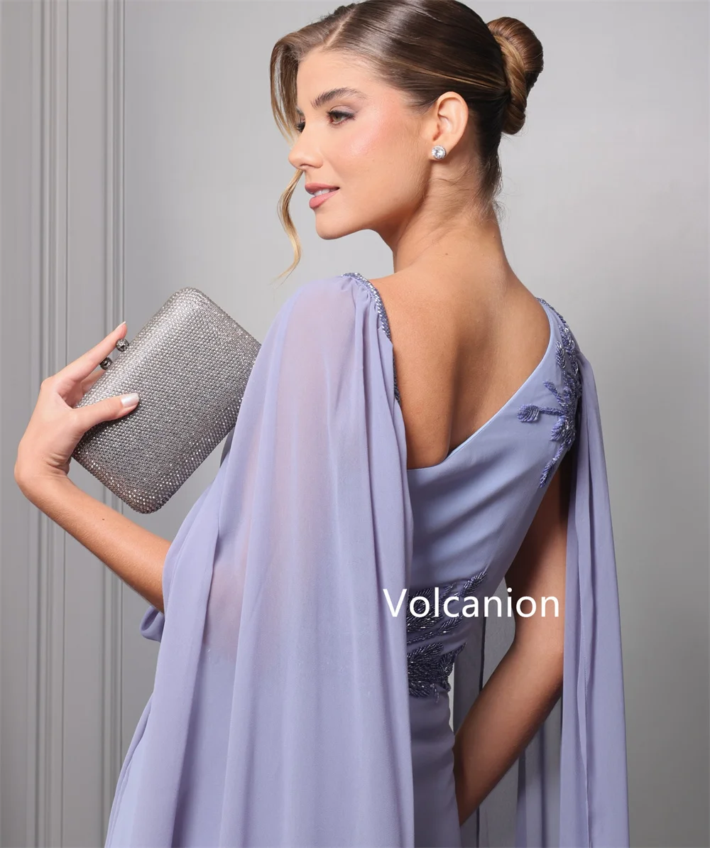 فساتين طويلة مخصصة من الشيفون مصنوعة يدويًا مطرزة على شكل حرف a مكشوفة الكتف مناسبة رسمية رائعة