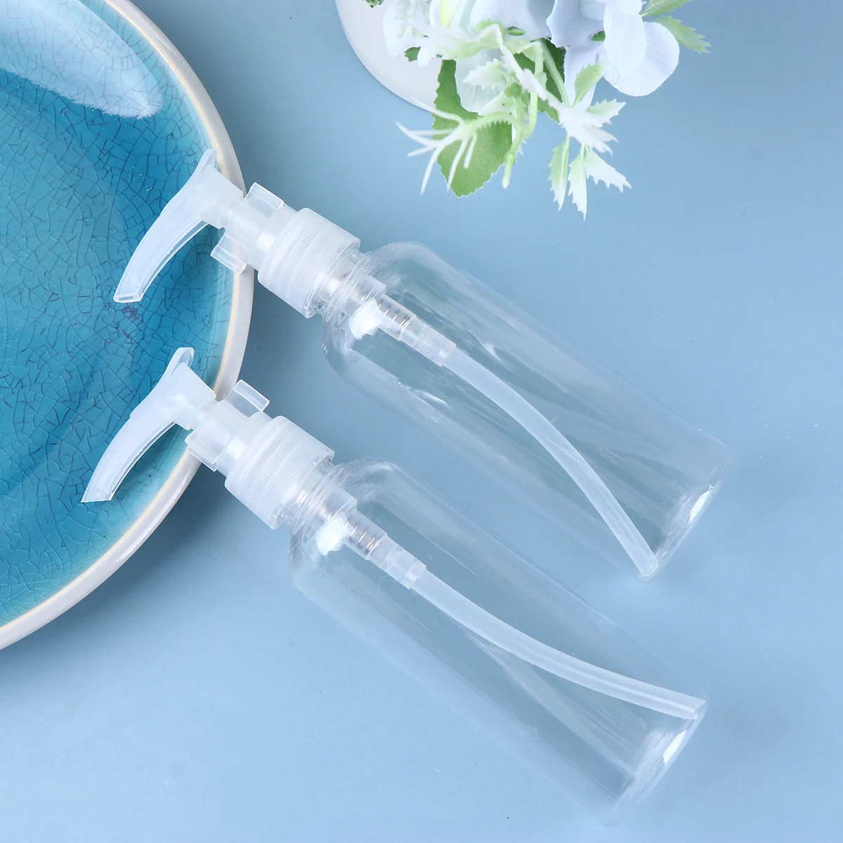 

4pcs 100Ml Mini Lotion Bottles Dispensers Portable Shampoo Containers Travel Trip Camping Reusable Pump Liquid Bottle