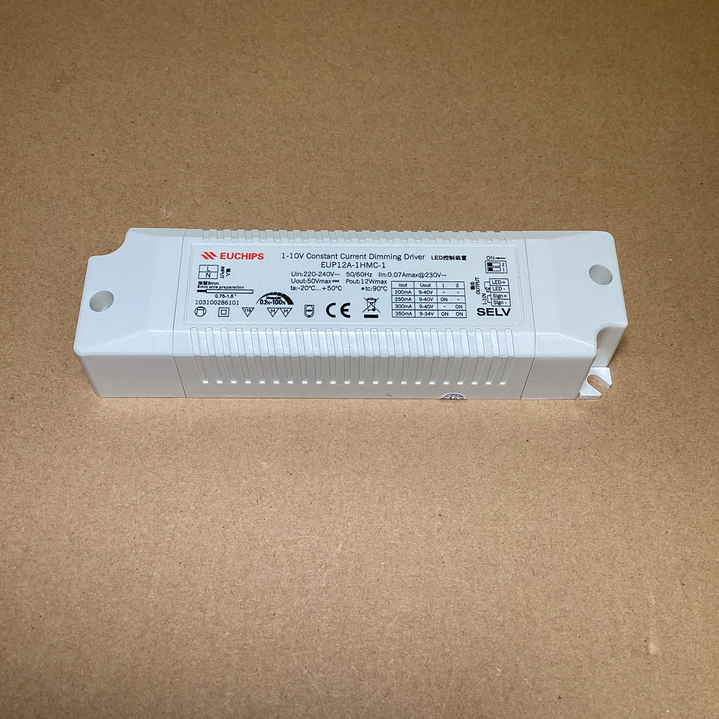 EUCHIPS 12W Dimmable LED Driver 200~350mA 0/1-10V Constant Current Ceiling LED Light Power Supply EUP12A-1HMC-1