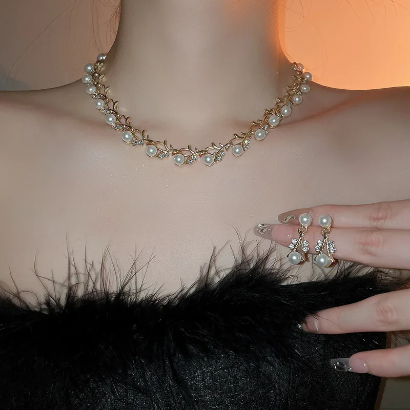 2 Pcs Elegant Imitation Pearl Chain Necklaces Drop Earrings Inlaid Rhinestone Choker Necklace for Party Banquet Accessory H