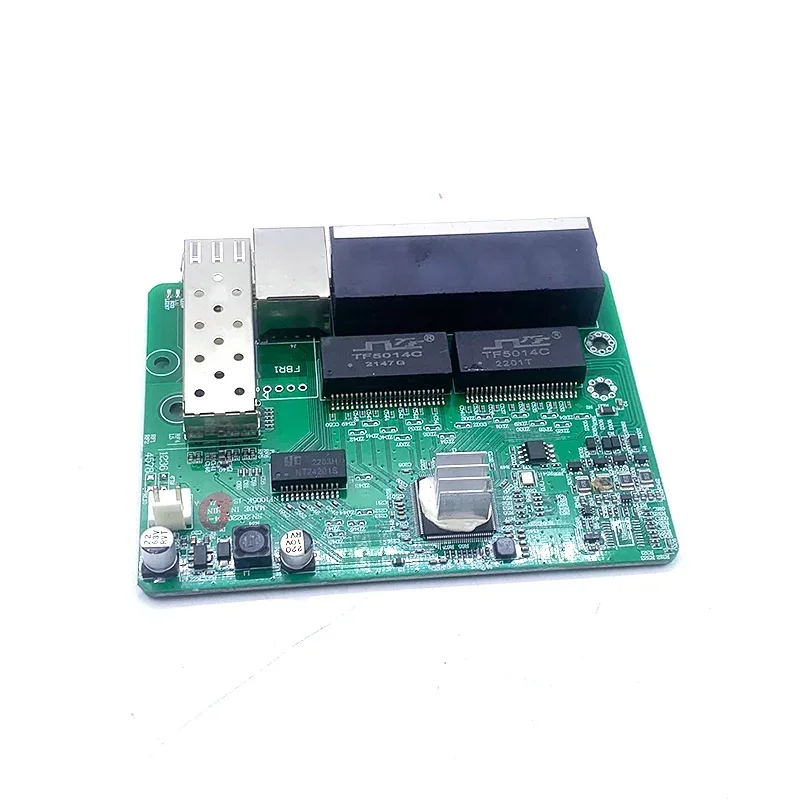 بروتوكول معيار التبديل بو ، 4 منافذ 802. 3af/at 48v poe out/48v ، 1000 mbps ، منفذ uplink/nvr ، منفذ sfp 1000 m