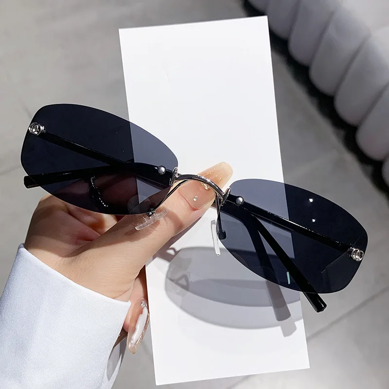 

Fashionable Rimless Oval Trendy Glasses Hot Girl Street Photography Versatile Women's High-End Sunglasses