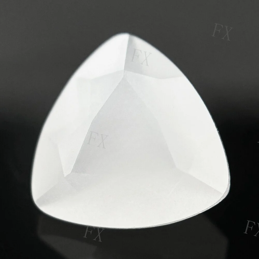 3x3~10x10mm 5A Trillion Cut Loose White Translucent Glass Synthetic Gems For Jewelry Making