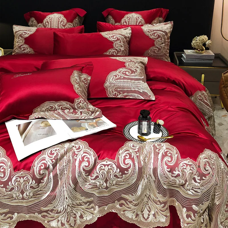 2023 Brand New High-end Red Wedding Bedding Set Luxury Hollow out Lace Comforter Cover Cotton Duvet Cover Set Silkly Bedding set