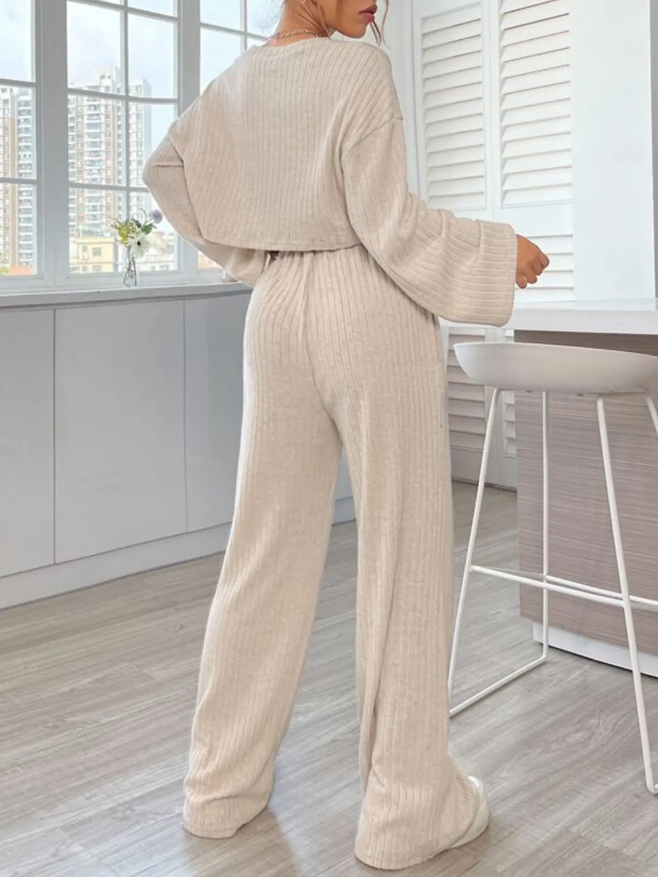 Feminino casual outono conjunto simples em torno do pescoço manga longa topo com cordão calças de perna larga comprimento total roupa diária