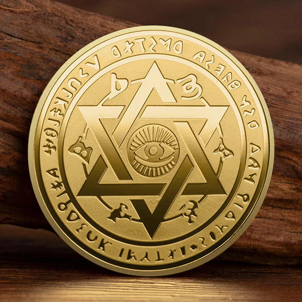 Greek Ancient Pyramid Lucky Commemorative Coin Gold Plated Egyptian Sun Goddess Cleopatra Collection Coin