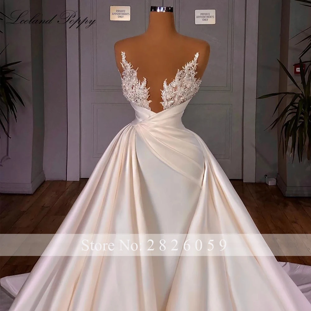 Lceland Poppy Customized Sexy Mermaid Satin Wedding Dresses Floor Length Sleeveless Lace Bridal Gowns with Detachable Train