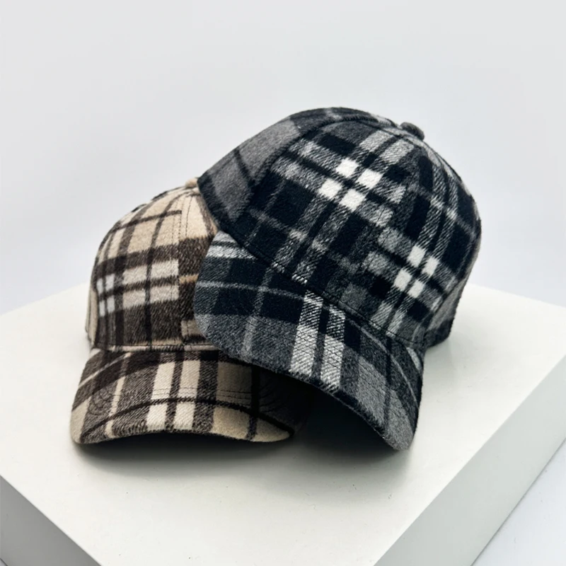 New Unisex British Style Plaid Color Block Baseball Hats Sunshade Casual Warm Retro Peaked Caps Versatile Fashion Hardtop Stripe